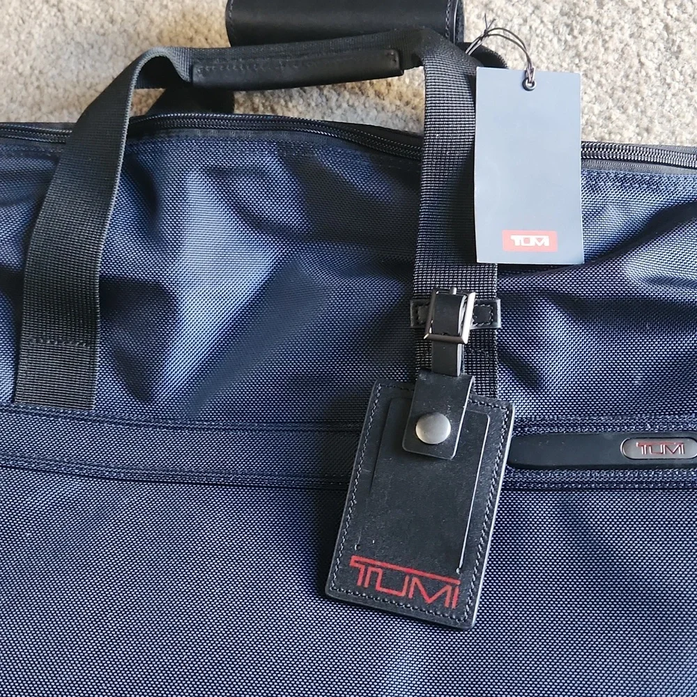 TUMI Navy Expandable Duffel Bag - Picture 2 of 4